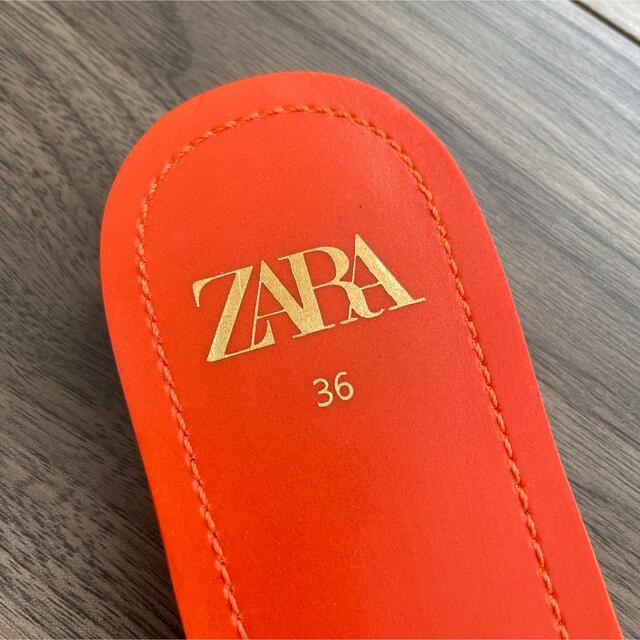 ZARA(ザラ)の★専用★新品未使用【ZARA】レザーフラットサンダル　（サイズ36） レディースの靴/シューズ(サンダル)の商品写真
