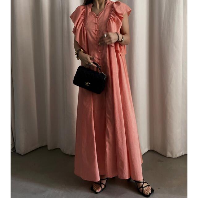 Ameri VINTAGE(アメリヴィンテージ)の新品　Ameri 2WAY RAMIE DRESS  コーラル　ワンピース レディースのワンピース(ロングワンピース/マキシワンピース)の商品写真