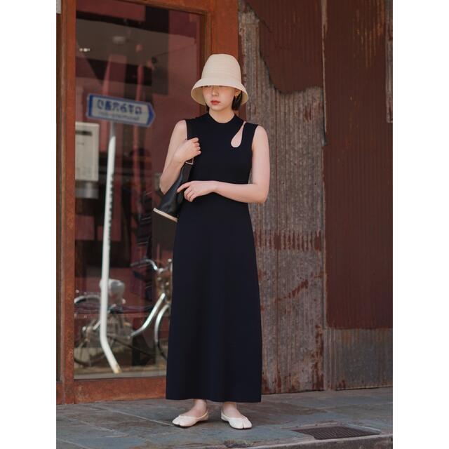 mame(マメ)の【サイズ2】Hole knit Dress【mame 22ss】 レディースのワンピース(ロングワンピース/マキシワンピース)の商品写真