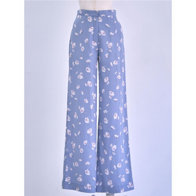 Rosary moon(ロザリームーン)の最終価格⭐️Rosarymoon❣️Flower wide pants レディースのパンツ(カジュアルパンツ)の商品写真