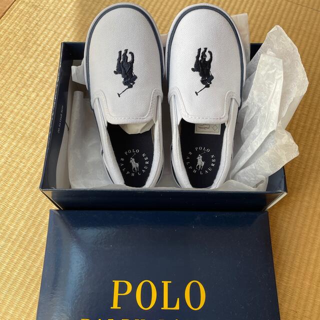 POLO RALPH LAUREN(ポロラルフローレン)のpolo ラルフローレン 17cm 白✳︎新品未使用 キッズ/ベビー/マタニティのキッズ靴/シューズ(15cm~)(スニーカー)の商品写真