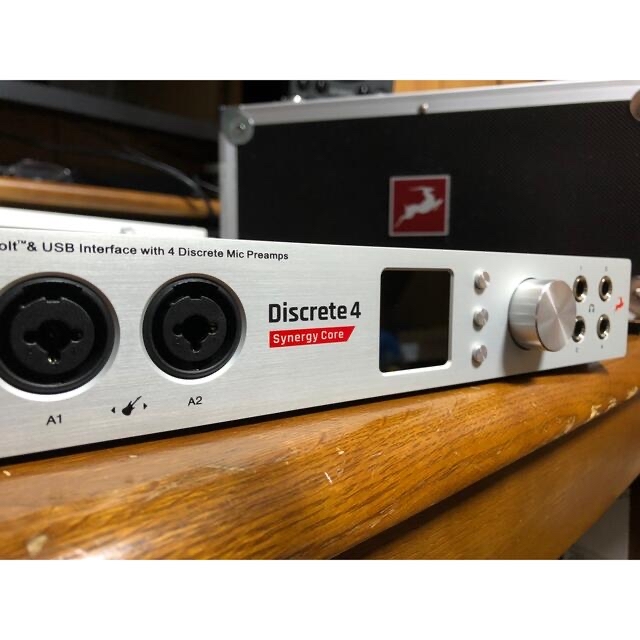 人気の新作 ANTELOPE AUDIO Core Synergy 4 /Discrete オーディオ