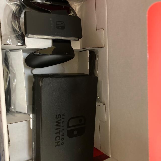 Nintendo Switch 箱あり　美品　保護シール貼付済