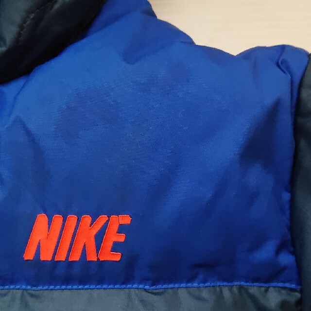 NIKE(ナイキ)のナイキ ダウンジャケット 150～160cm キッズ/ベビー/マタニティのキッズ服男の子用(90cm~)(ジャケット/上着)の商品写真