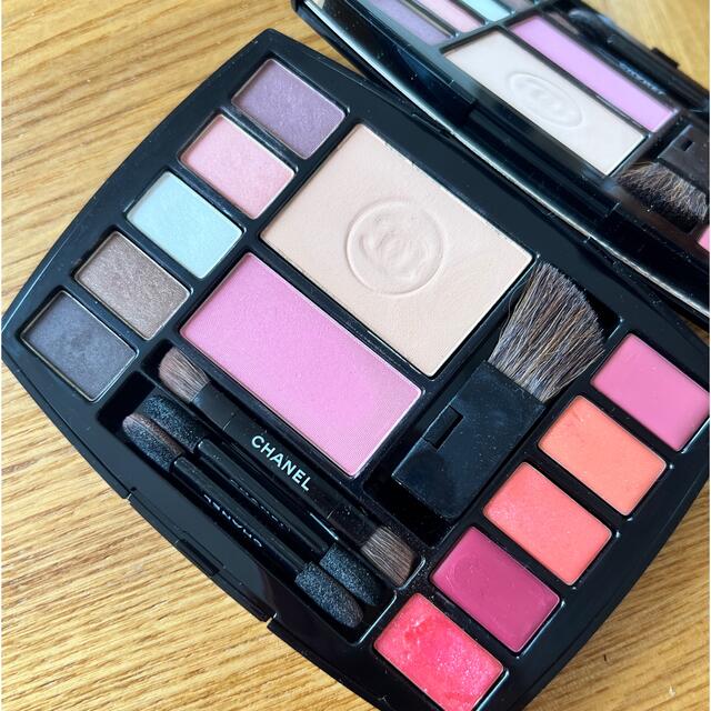 CHANEL シャネル トラベルメイクアップパレット アルティテュード口紅など