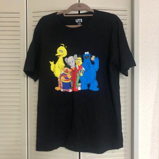 ユニクロ(UNIQLO)のユニクロ Tシャツ UT カウズ セサミストリート(Tシャツ(半袖/袖なし))