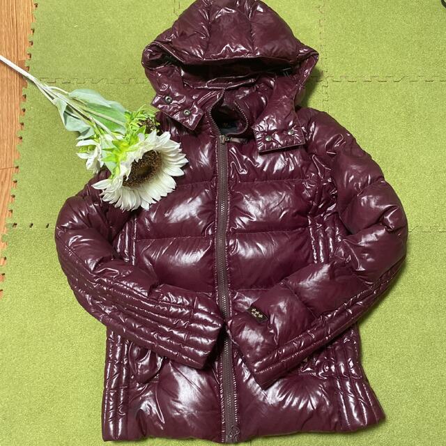 16日限定価格!美品!タトラス!エンジ色の素敵なダウン!-
