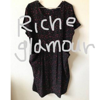 リシェグラマー(Riche glamour)のリシェグラマー　花柄サテンワンピース(ひざ丈ワンピース)