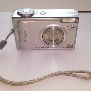 FUJIFILM  カメラ　まとめて　FinePix F10 A100