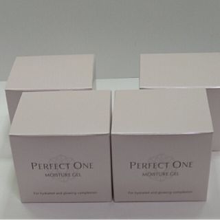 パーフェクトワン(PERFECT ONE)のふるるゆたか様専用パーフェクトワンモイスチャージェル１０個(オールインワン化粧品)