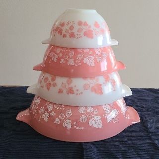 パイレックス(Pyrex)のオールドパイレックス グーズベリー シンデレラボウル ピンク 4個セット(食器)