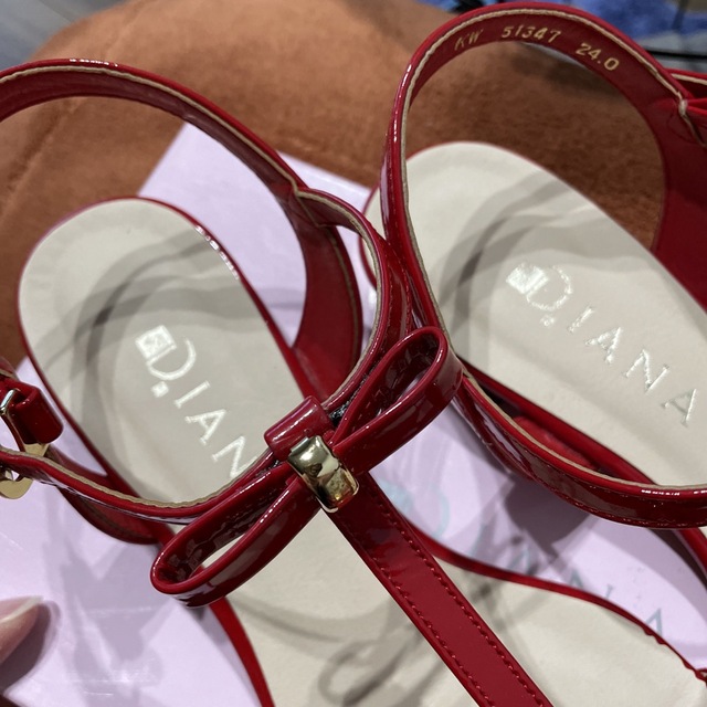 DIANA(ダイアナ)のダイアナ　DIANA サンダル　赤 レディースの靴/シューズ(サンダル)の商品写真