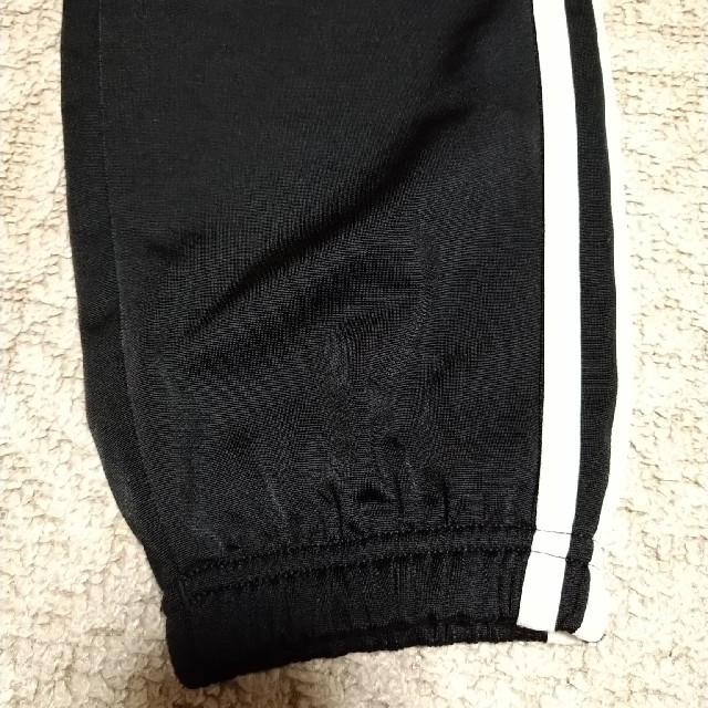 adidas(アディダス)のアディダス長ズボン　140cm キッズ/ベビー/マタニティのキッズ服男の子用(90cm~)(パンツ/スパッツ)の商品写真