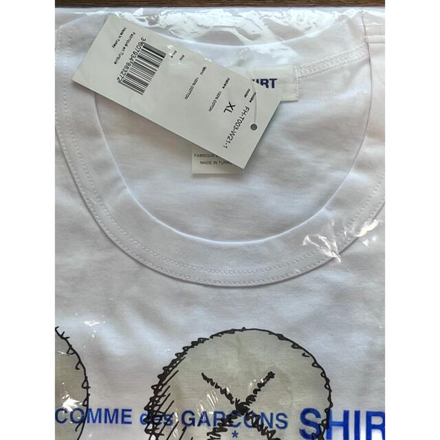 COMME des GARCONS(コムデギャルソン)の新品 コムデギャルソンシャツ カウズ KAWS Tシャツ 限定コラボ XLサイズ メンズのトップス(Tシャツ/カットソー(半袖/袖なし))の商品写真