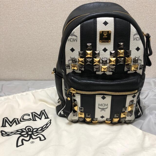 MCM リュック 白黒 モノクロ ストライプ