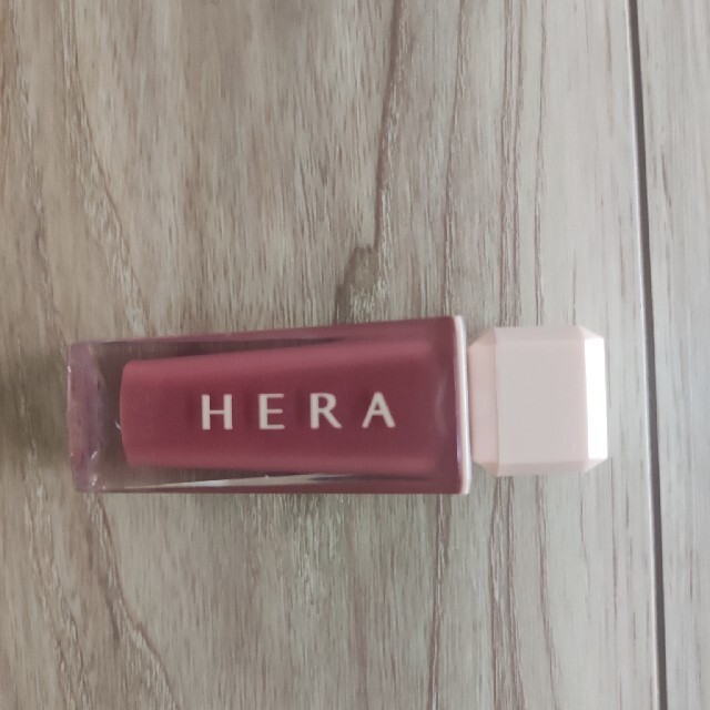 AMOREPACIFIC(アモーレパシフィック)のHERA スパイシーヌードグロス #422 コスメ/美容のベースメイク/化粧品(リップグロス)の商品写真