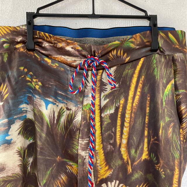 L'Appartement DEUXIEME CLASSE(アパルトモンドゥーズィエムクラス)のアパルトモン　SHIRTAPORTER PALM TREE SILK パンツ レディースのパンツ(カジュアルパンツ)の商品写真