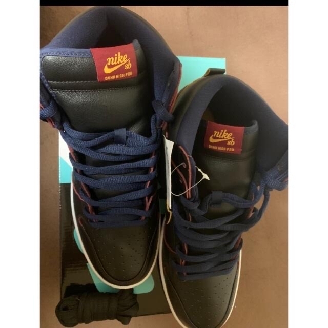 NIKE SB DUNK HIGH "CLEVELAND CAVALIERS" 1