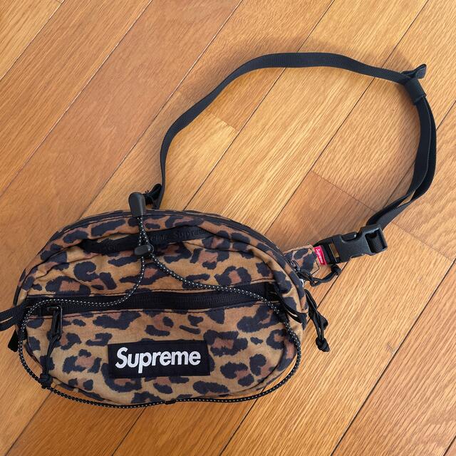 Supreme(シュプリーム)のsupreme レオパード　ボディバッグ メンズのバッグ(ショルダーバッグ)の商品写真