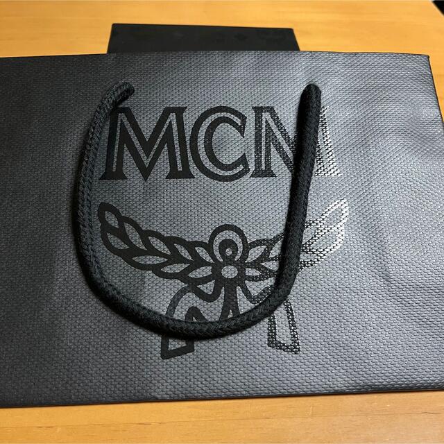 MCM(エムシーエム)のMCM箱　ショッパー レディースのバッグ(ショップ袋)の商品写真