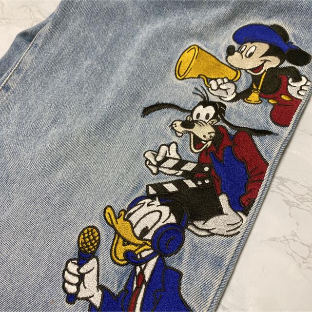 デニムパンツ　柄パンツ　　オシャレ　Disney ディズニー　刺繍