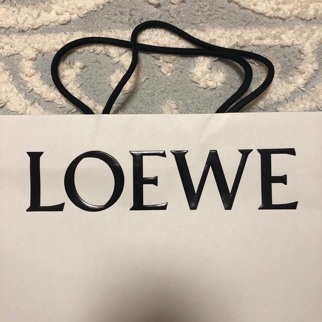 LOEWE(ロエベ)のロエベショッパー　紙袋　ハイブランド レディースのバッグ(ショップ袋)の商品写真