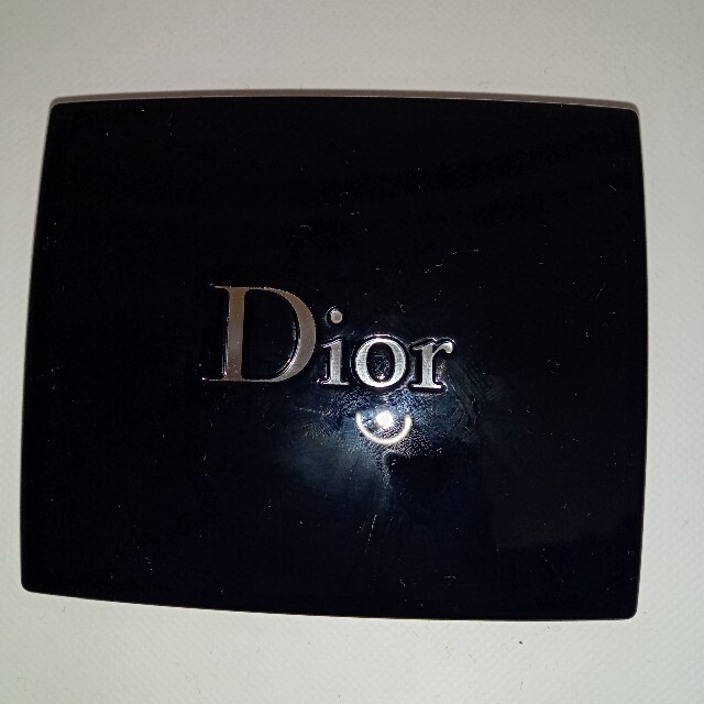 Dior サンククルールクチュール 429 トワルドゥジュイ