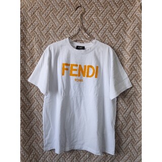 フェンディ Tシャツの通販 1,000点以上 | FENDIを買うならラクマ