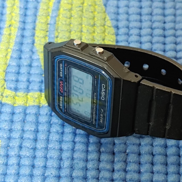 CASIO(カシオ)のチプカシ F-91W 黒 メンズの時計(腕時計(デジタル))の商品写真