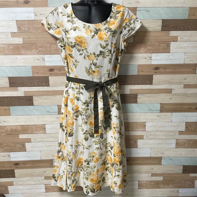 LAURA ASHLEY - 【LAURA ASHLEY】黄色花柄♡ワンピース♡紐 LAURA ASHLEY - 【LAURA ASHLEY】黄色花柄♡ワンピース♡紐