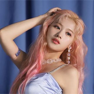 ザラ(ZARA)の三上悠亜 twice５連ハートロングピアス　ラインストーン キラキラ　韓国(ピアス)