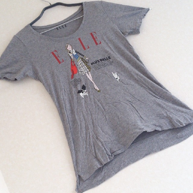 ELLE(エル)の◆12 当時物 レア 未使用 ELLE エル 犬 の カットソー Tシャツ 灰 レディースのトップス(Tシャツ(半袖/袖なし))の商品写真