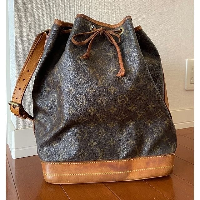 レディースLOUIS VUITTON ルイヴィトン ノエル 巾着型 モノグラム ショルダー