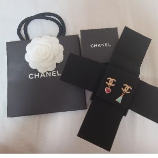 シャネル(CHANEL)のCHANEL シャネル ハートピアス ターコイズピアス マトラッセ(ピアス)