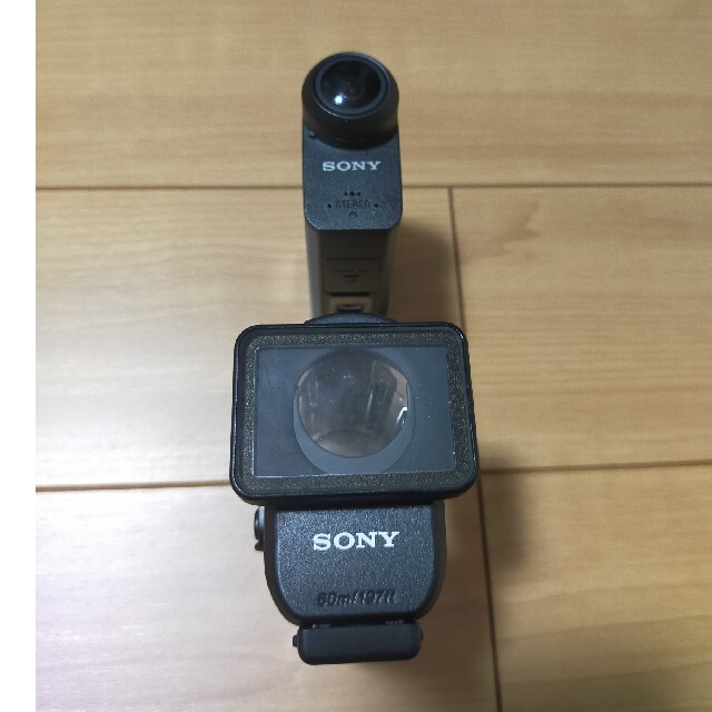 SONY(ソニー)の【SONY】HDR-AS50、RM-LVR3セット スマホ/家電/カメラのカメラ(ビデオカメラ)の商品写真
