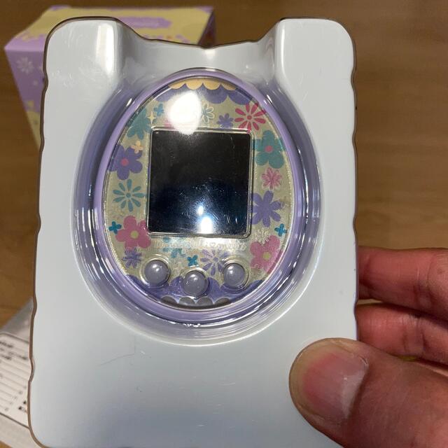 BANDAI(バンダイ)のたまごっちみーつver.puple エンタメ/ホビーのゲームソフト/ゲーム機本体(携帯用ゲーム機本体)の商品写真