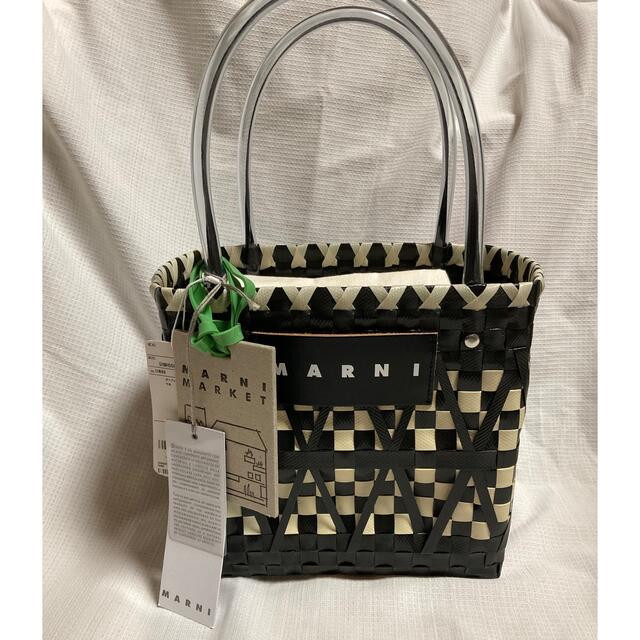 Marni(マルニ)の新品 MARNI❤️スクランブルバッグ❤️マルニマーケット カゴバッグ レディースのバッグ(かごバッグ/ストローバッグ)の商品写真