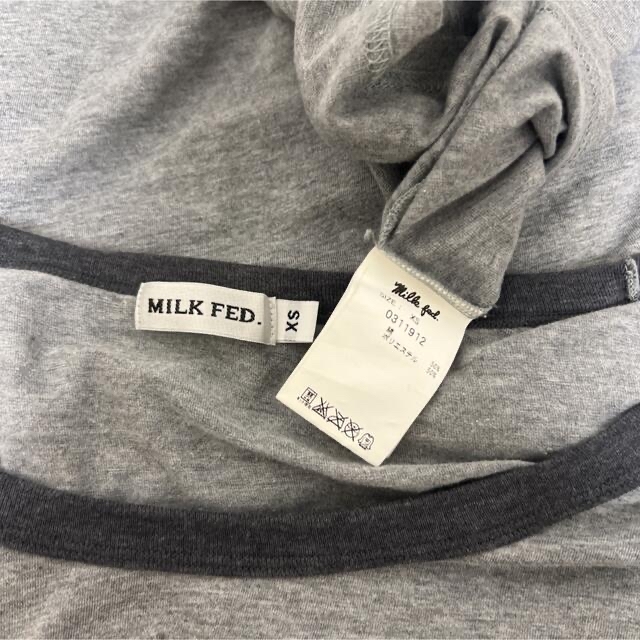 MILKFED.(ミルクフェド)の美品　ミルクフェド 半袖 シャツ ロング ワンピース グレー キャラクター 歯 レディースのワンピース(ひざ丈ワンピース)の商品写真