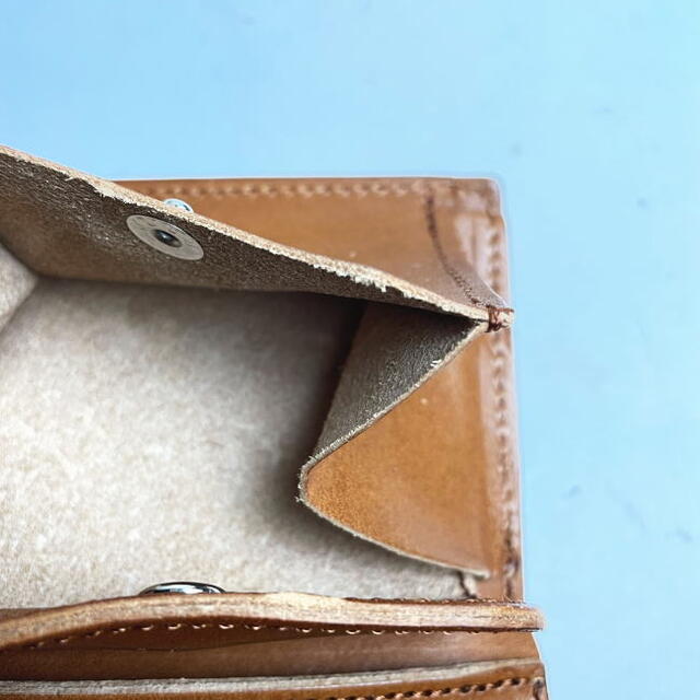 ブラックとオレンジ 栃木レザーバイカラー 手のひら 三折財布 日本製 メンズのファッション小物(折り財布)の商品写真