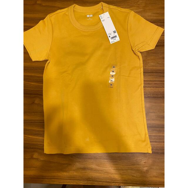 UNIQLO(ユニクロ)のUNIQLO クルーネックT  yellow 未使用新品 レディースのトップス(Tシャツ(半袖/袖なし))の商品写真