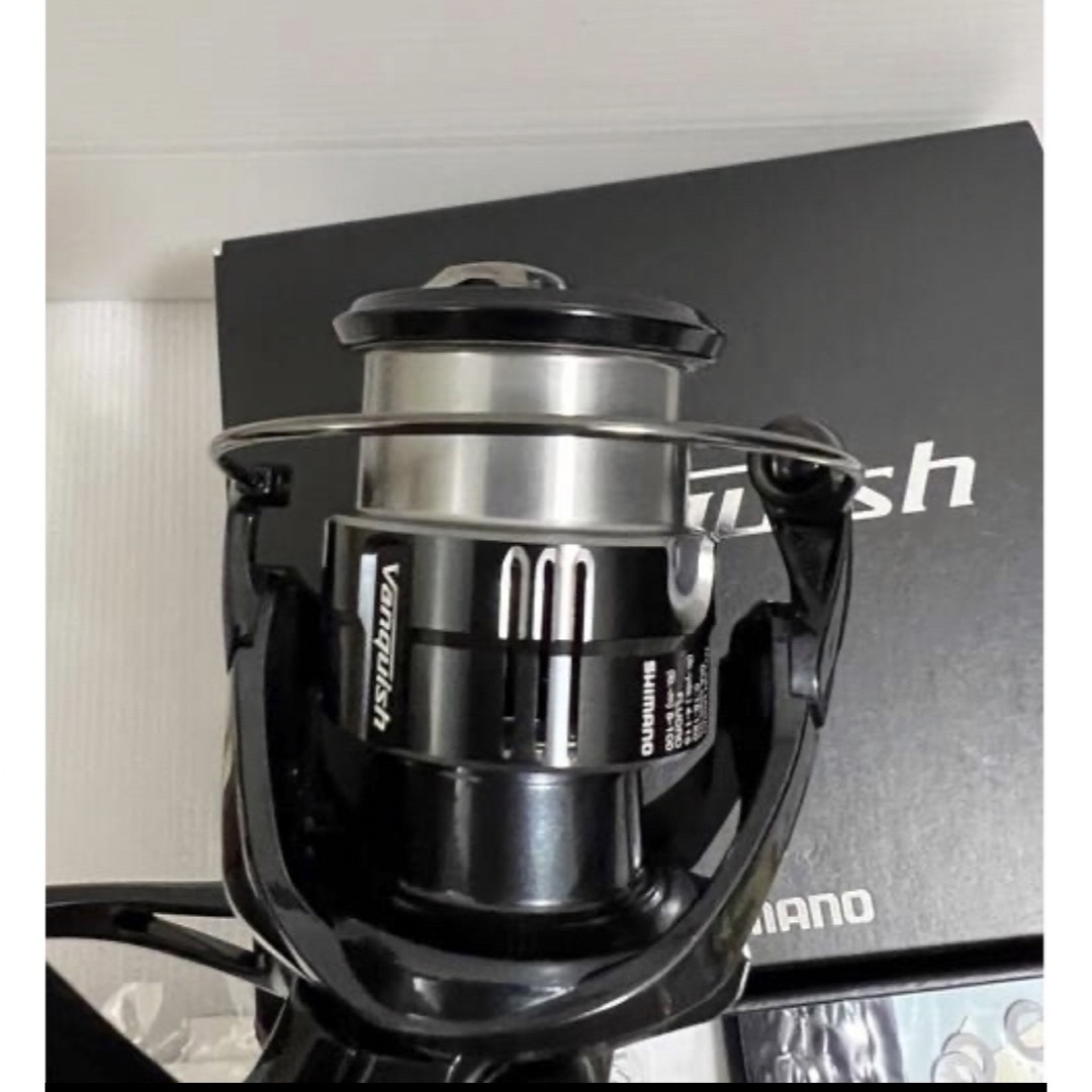 美品 使用4回 21年製 シマノ19ヴァンキッシュ 2500SHG-ecosea.do