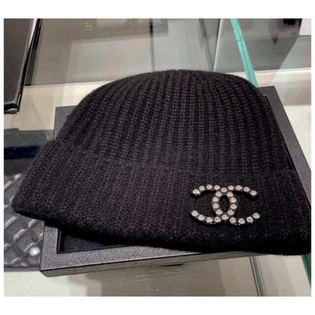 CHANEL(シャネル)のCHANEL シャネル　カシミヤ　ニット帽　　 レディースの帽子(ニット帽/ビーニー)の商品写真