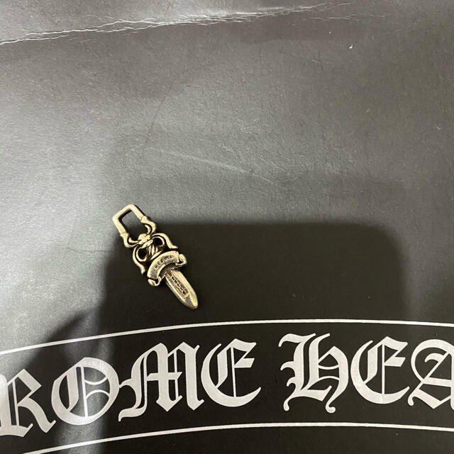 Chrome Hearts(クロムハーツ)のchrome hearts ダガーチャームネックレス メンズのアクセサリー(ネックレス)の商品写真