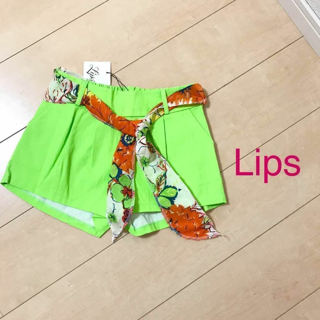 【0300】Lips スカーフ 付き ショートパンツ M ネオン グリーン レディースのパンツ(ショートパンツ)の商品写真