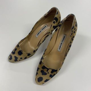 マノロブラニク(MANOLO BLAHNIK)のマノロブラニク　豹柄　ハイヒールパンプス　スエードレザー　サイズ37 (ハイヒール/パンプス)