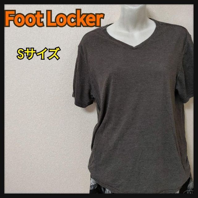 Foot LockerフットロッカーＶネックTシャツ レディースのトップス(Tシャツ(半袖/袖なし))の商品写真