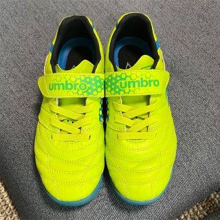 アンブロ(UMBRO)の【UMBRO】ジュニア サッカー ターフトレーニングシューズ シングルベルト (スニーカー)