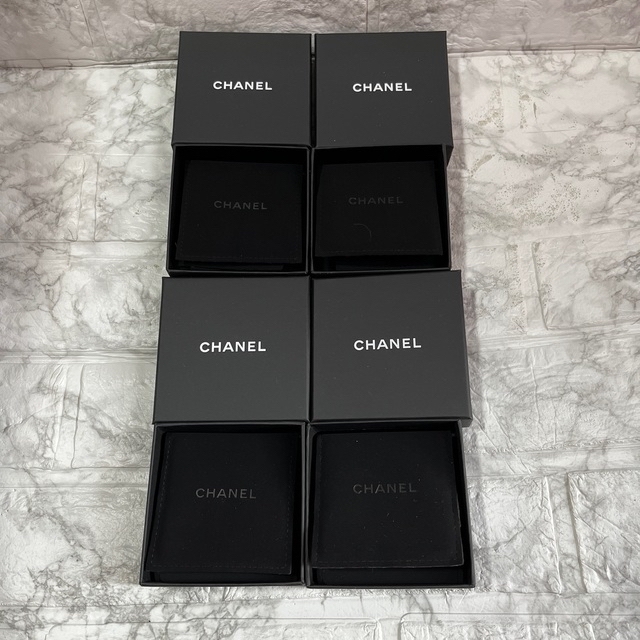 CHANEL - CHANEL アクセサリーケース ブローチ空箱の通販 by R ...