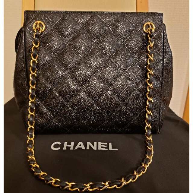 CHANEL　マトラッセ　キャビアスキン　ショルダーバッグ