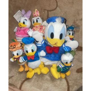 ディズニー デイジーの通販 30,000点以上 | Disneyを買うならラクマ 新座買蔵 ころころ様専用 ダッフィーシェリーメイ ドナルドデイジーコスチューム ディズニー キャラクターグッズ